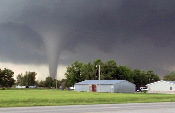 91 người chết vì bão lốc, Tổng thống Mỹ tuyên bố tình trạng thảm họa