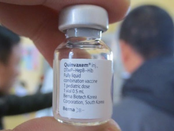 Quảng Trị: Trẻ tử vong sau tiêm vắcxin do viêm phổi