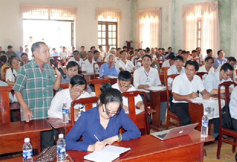 Đại biểu quốc hội tỉnh tiếp x&uacute;c cử tri tại x&atilde; T&acirc;n Tiến