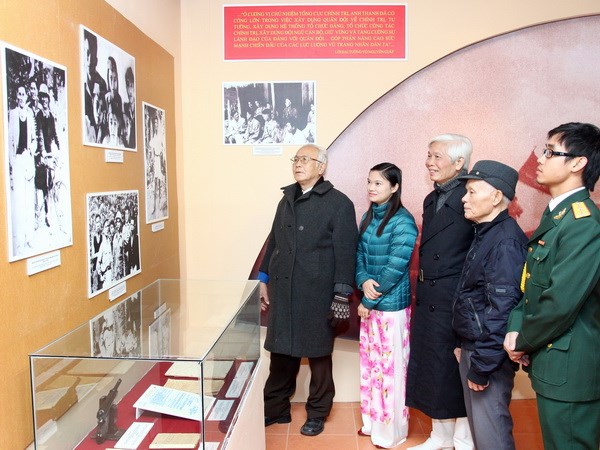 Khai mạc triển lãm về Đại tướng Nguyễn Chí Thanh