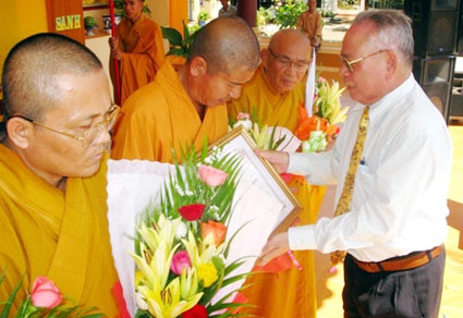 6 th&aacute;ng đầu năm: B&igrave;nh Phước giao đất, cấp sổ đỏ cho 7 cơ sở t&ocirc;n gi&aacute;o