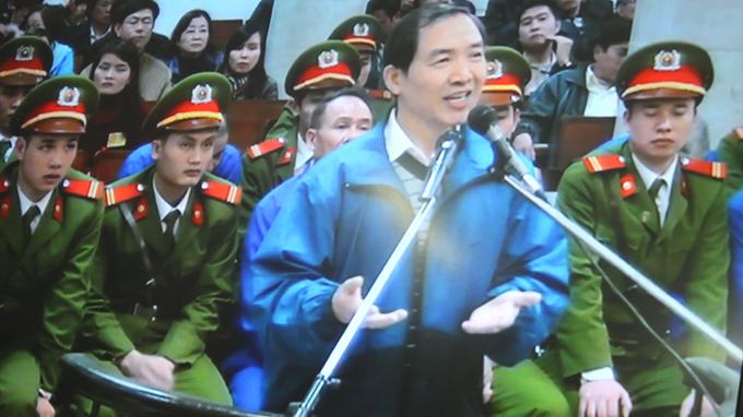 Tranh luận gay gắt quanh ụ nổi