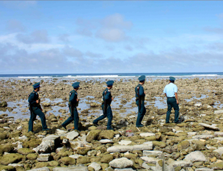 'Xu&acirc;n đất nước - Từ biển đảo đến Trường Sa'