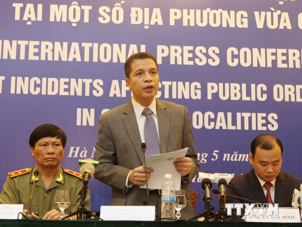 Điều tra thực hư h&agrave;nh vi đưa tiền để c&ocirc;ng nh&acirc;n đập ph&aacute; t&agrave;i sản