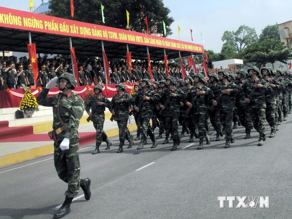 Qu&acirc;n đo&agrave;n 2 đ&oacute;n nhận Hu&acirc;n chương Hồ Ch&iacute; Minh lần thứ 4