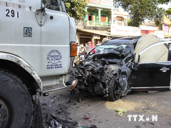 Gần 4.000 người chết v&igrave; TNGT trong năm th&aacute;ng đầu năm