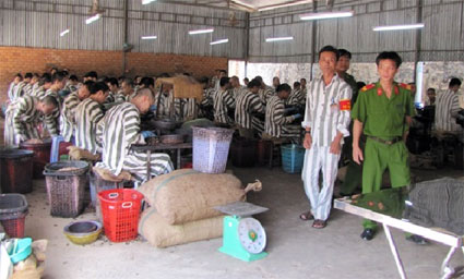 Ủy ban Tư ph&aacute;p Quốc hội l&agrave;m việc với Bình Phước