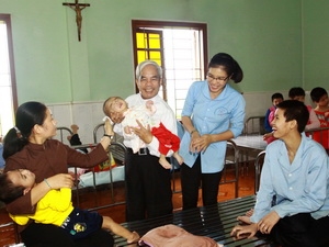 Vụ Nghi Phương dưới ph&aacute;n x&eacute;t của t&iacute;n điều v&agrave; c&ocirc;ng l&yacute;