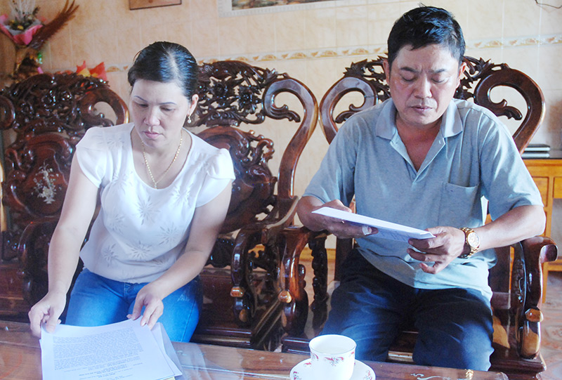 Vụ tự &yacute; ni&ecirc;m phong t&agrave;i sản của người kh&aacute;c ở x&atilde; B&igrave;nh T&acirc;n: Kh&ocirc;ng thể giải quyết d&acirc;n sự