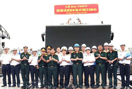Hạ thủy tàu đổ bộ trọng tải 80 tấn