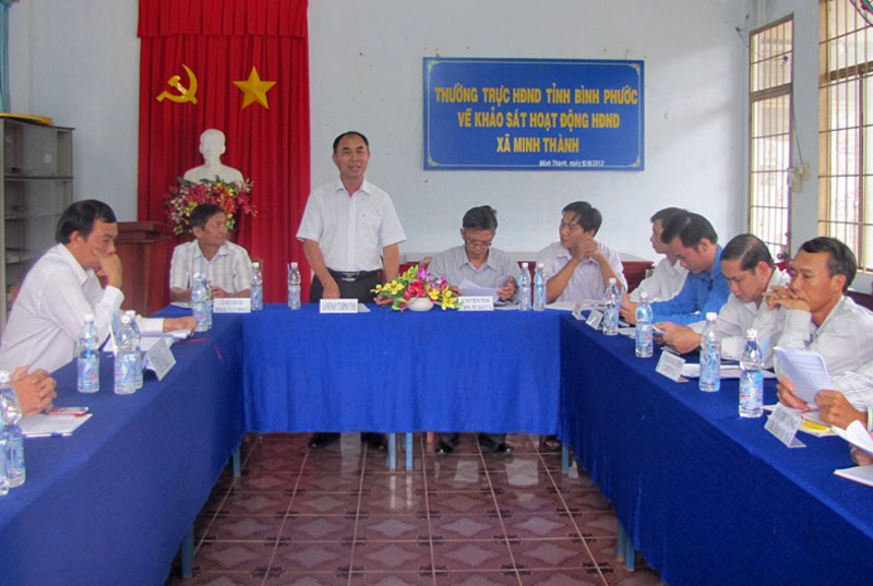 HĐND tỉnh khảo s&aacute;t tổ chức, hoạt động của HĐND hai x&atilde; ở Chơn Th&agrave;nh