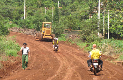 X&atilde; Thống Nhất ch&uacute; trọng x&acirc;y dựng kết cấu hạ tầng
