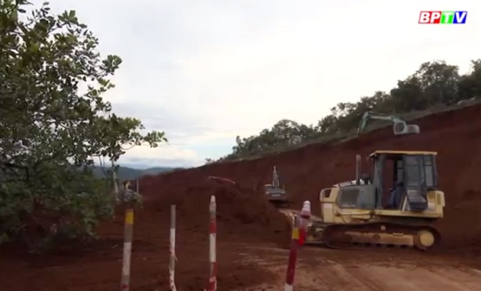 Bản tin 100 độ ngày 22-10: Khẩn trương khắc phục sạt lở, lún sụt tuyến đường Bình Phước đi Lâm Đồng