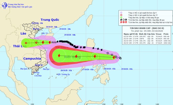 Bão số 9 tiến vào đất liền, biển động mạnh