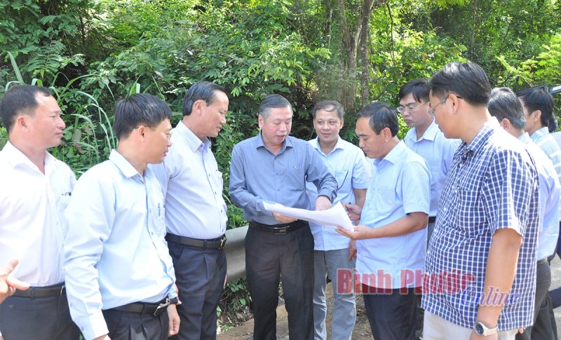 Phó chủ tịch UBND tỉnh Huỳnh Anh Minh kiểm tra công tác phòng, chống thiên tai tại Bù Gia Mập