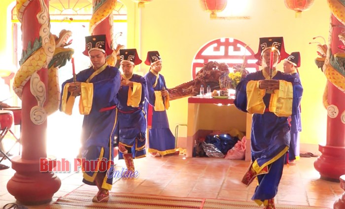 Lễ Cầu bông Đình thần Tân Lập Phú