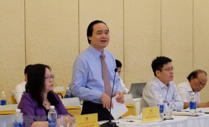 Bộ trưởng Phùng Xuân Nhạ giải trình các vấn đề liên quan đến SGK lớp 1
