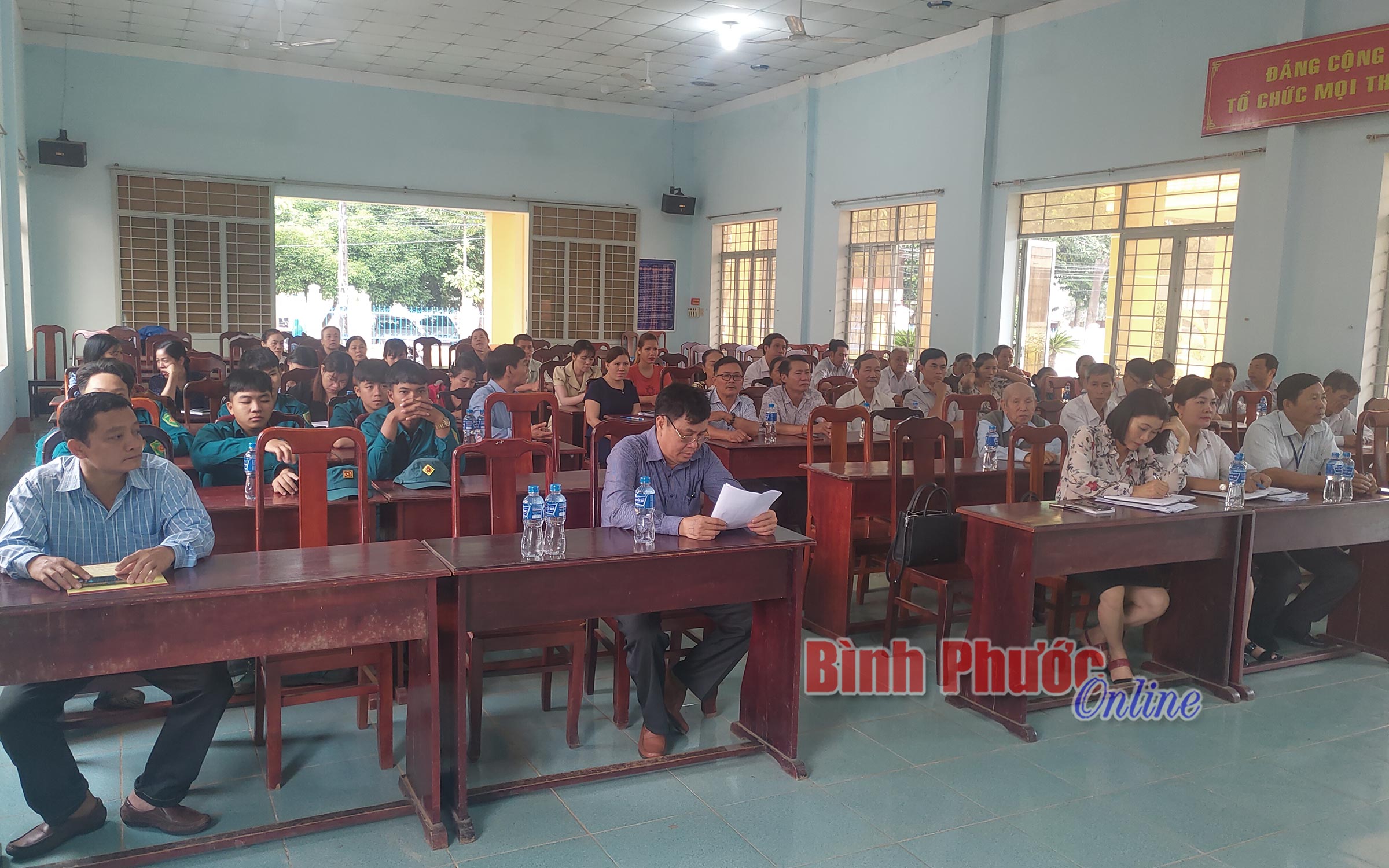 Tuy&ecirc;n truyền ch&iacute;nh s&aacute;ch ph&aacute;p luật về bảo hiểm 