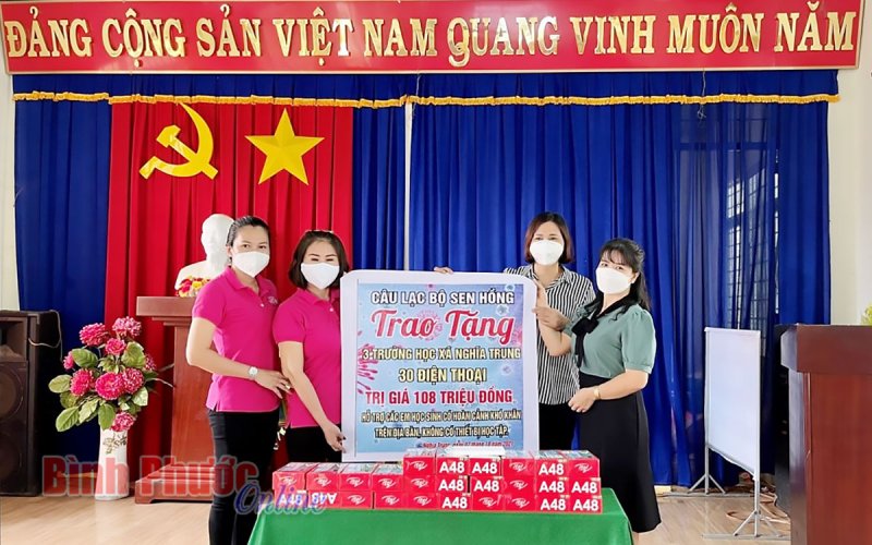 Câu lạc bộ Sen Hồng - hành trình chia sẻ yêu thương