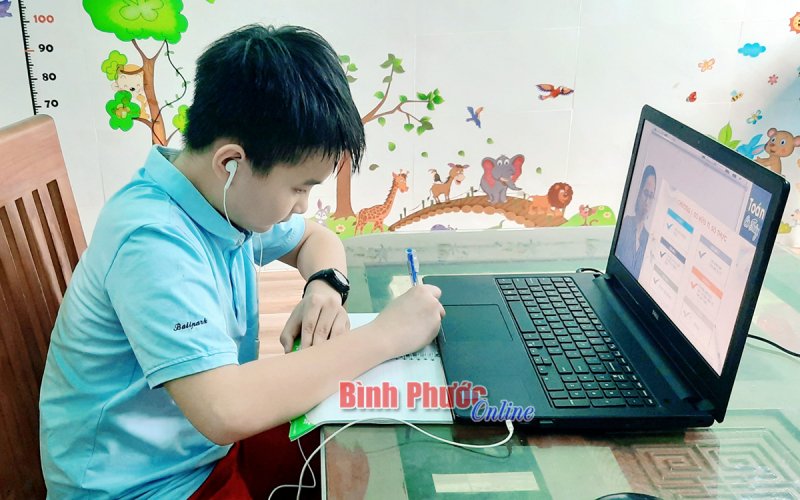 Chính phủ đồng ý chi 3.500 tỷ đồng hỗ trợ học sinh, sinh viên mua máy tính