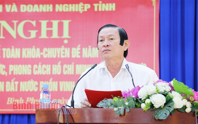 Đảng bộ Khối Cơ quan và Doanh nghiệp tỉnh nghiên cứu, học tập chuyên đề toàn khóa 