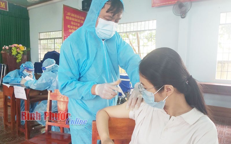 Lộc Ninh sẽ hoàn thành sớm việc tiêm vắc xin phòng Covid-19 đợt 15