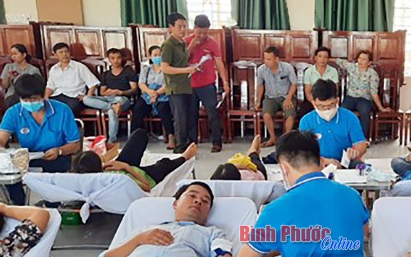 &ldquo;Mỗi giọt m&aacute;u cho đi, một cuộc đời ở lại&rdquo;