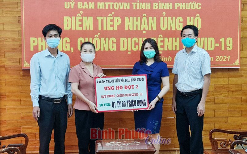 MTTQ và các tổ chức đoàn thể đẩy mạnh nhiều hoạt động chung tay phòng, chống Covid-19