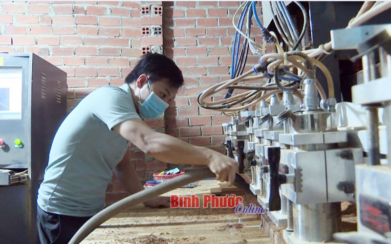 Thông qua đề tài “Nghiên cứu tiềm năng và cơ hội khởi nghiệp của thanh niên Bình Phước”
