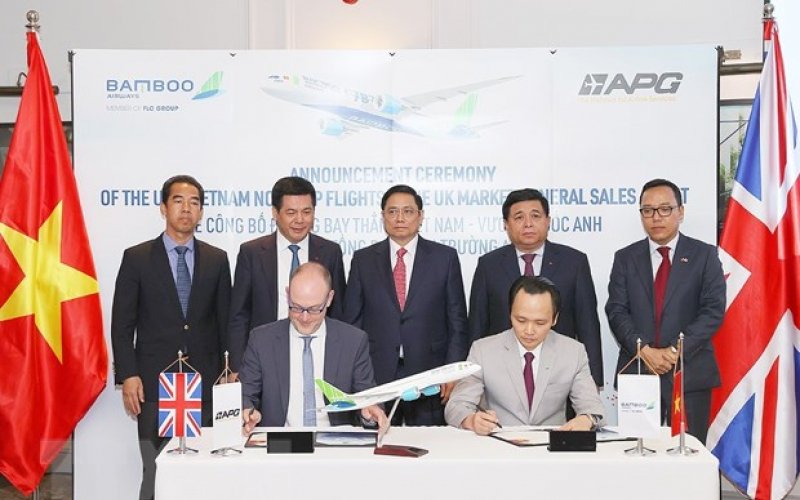 Thủ tướng dự lễ công bố đường bay thẳng Việt-Anh của Bamboo Airways
