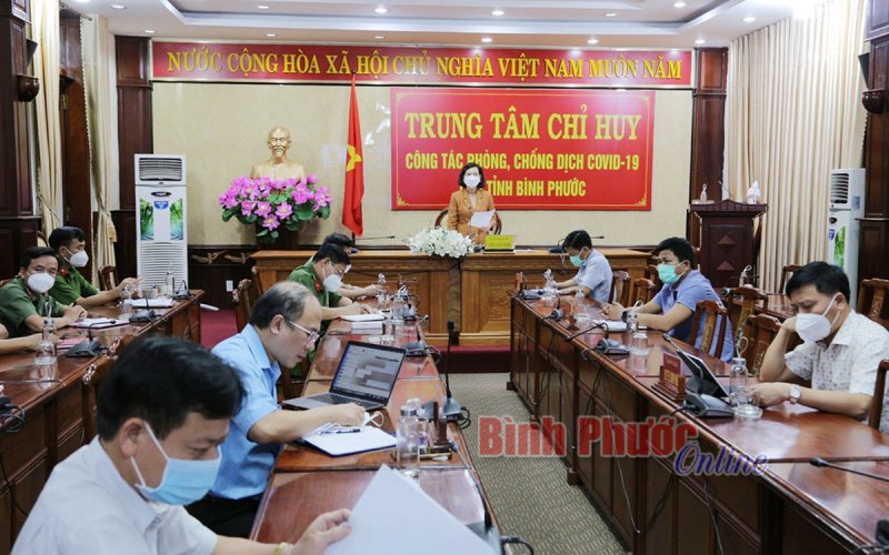 Thực hiện nhập dữ liệu quốc gia trong tiêm chủng Covid-19