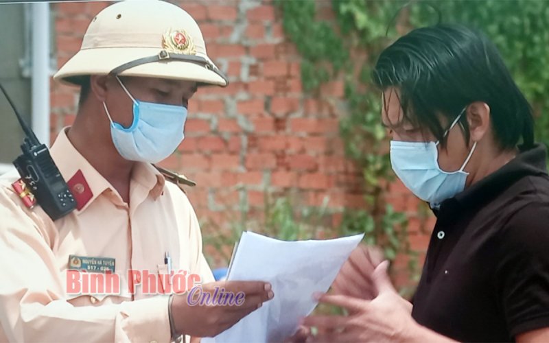 Từ 17-10, nhiều trường hợp từ vùng có nguy cơ dịch được vào Bình Phước