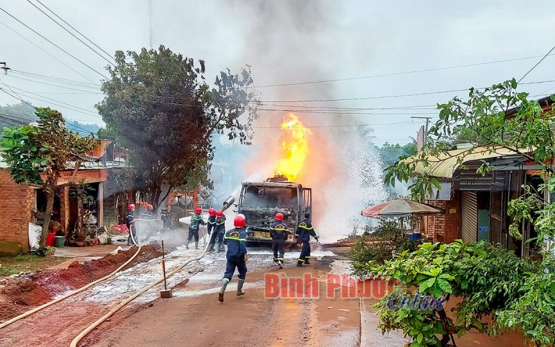 Viết tiếp truyền thống 60 năm lực lượng Cảnh sát phòng cháy, chữa cháy