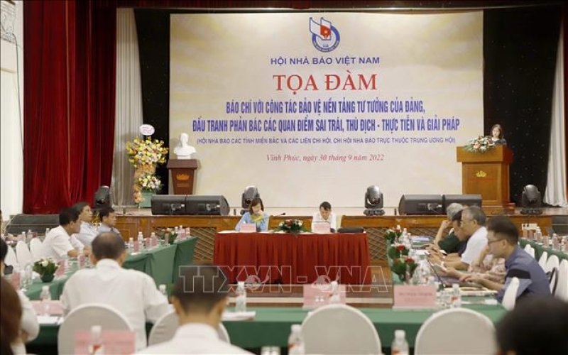 Báo chí với công tác bảo vệ nền tảng tư tưởng của Đảng