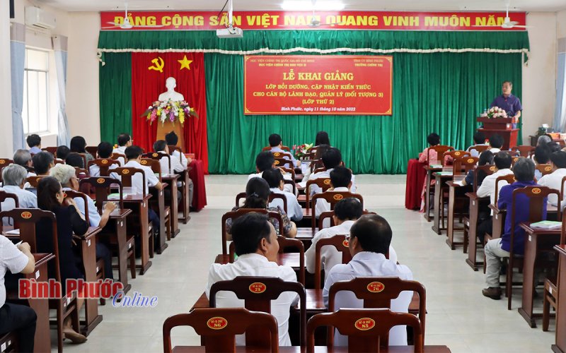 Bình Phước: 68 cán bộ, quản lý thuộc đối tượng 3 được bồi dưỡng, cập nhật kiến thức