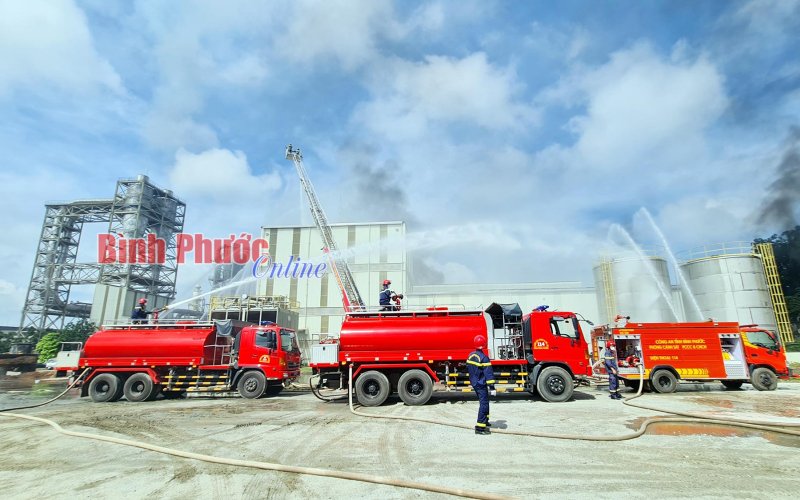 Bình Phước diễn tập phòng cháy, chữa cháy và cứu nạn, cứu hộ với quy mô lớn 