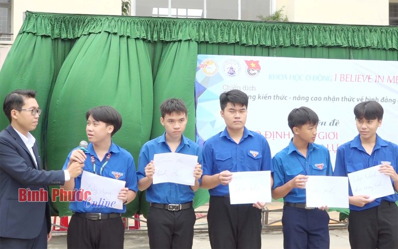 Bình Phước: Hơn 300 học sinh được định hướng lựa chọn ngành nghề
