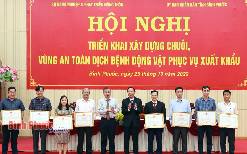 Xây dựng chuỗi, vùng an toàn dịch bệnh động vật phục vụ xuất khẩu