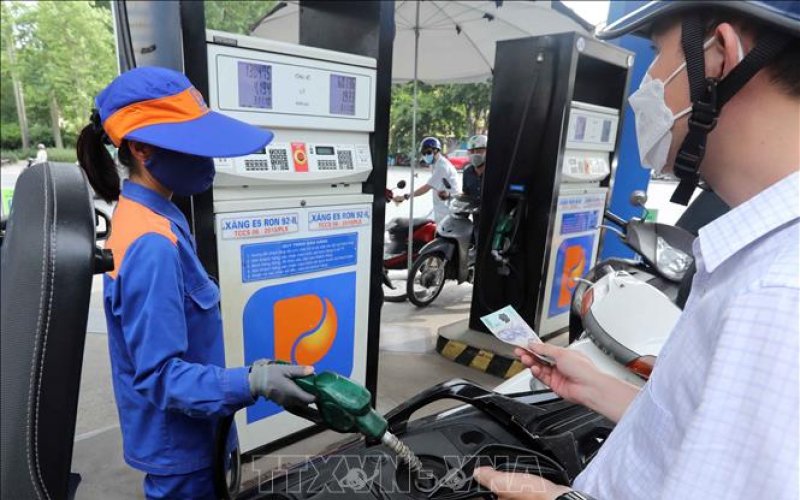 Bộ Công Thương kiến nghị Bộ Tài chính, Ngân hàng nhà nước vào cuộc gỡ khó cho doanh nghiệp xăng dầu