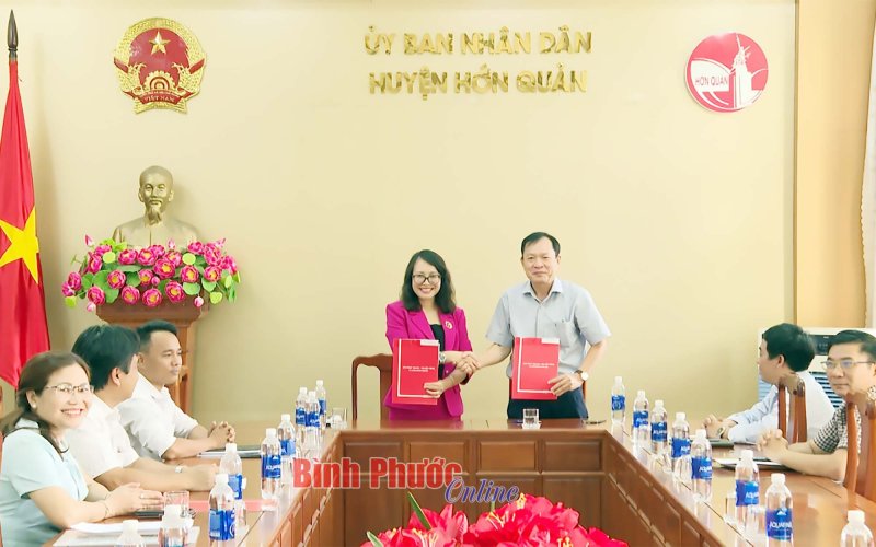 BPTV và huyện Hớn Quản ký kết phối hợp tuyên truyền năm 2022-2023