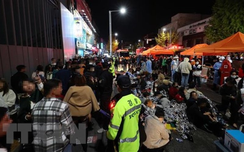 Chủ tịch nước gửi điện chia buồn về vụ giẫm đạp tại Itaewon