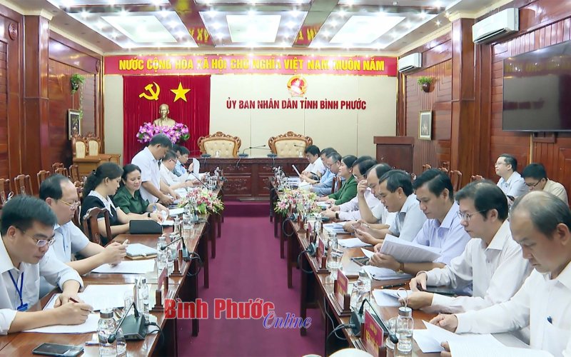 Chủ tịch UBND tỉnh Bình Phước tiếp doanh nghiệp định kỳ