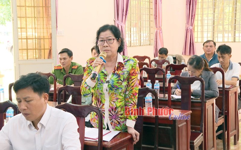 Cử tri Bình Long quan tâm đến công tác đấu thầu, đấu giá đất