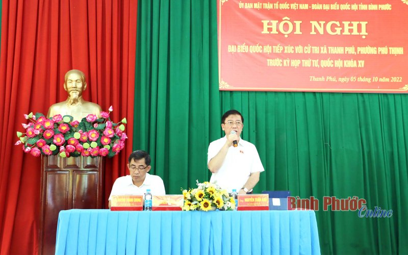 Cử tri thị xã Bình Long phản ánh nhiều vấn đề về đất đai