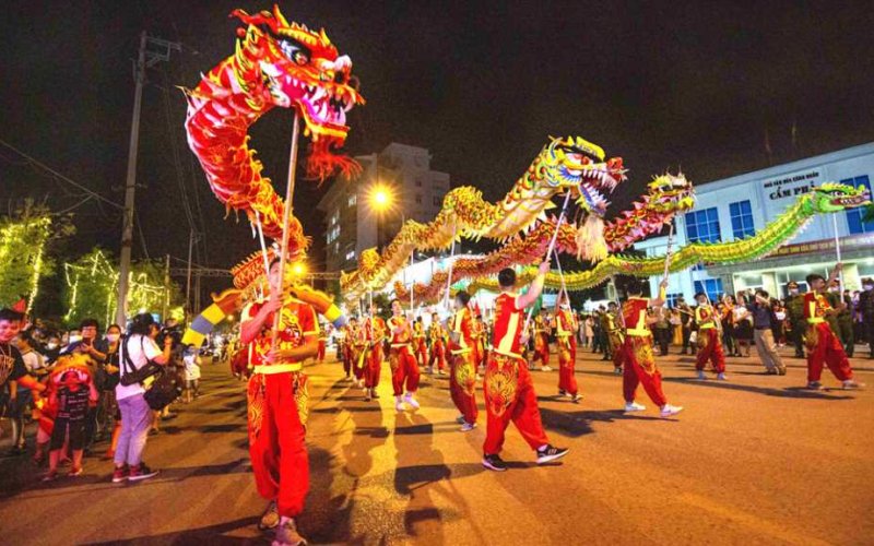 Hấp dẫn &ldquo;Phố đ&ecirc;m thợ mỏ&rdquo;