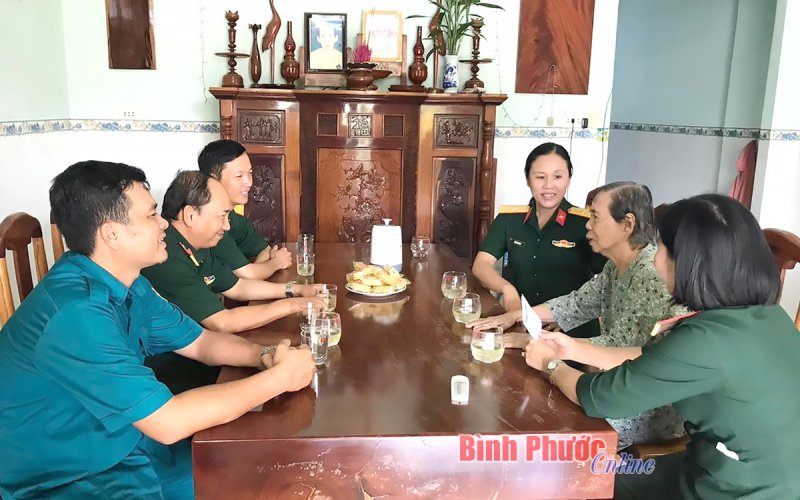 Hội Phụ nữ Bộ CHQS tỉnh Bình Phước tổ chức nhiều hoạt động nhân ngày 20-10