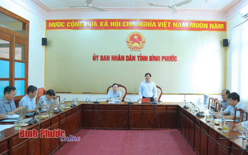 Lãnh đạo tỉnh Bình Phước làm việc với Ban quản lý dự án các công trình điện miền Trung