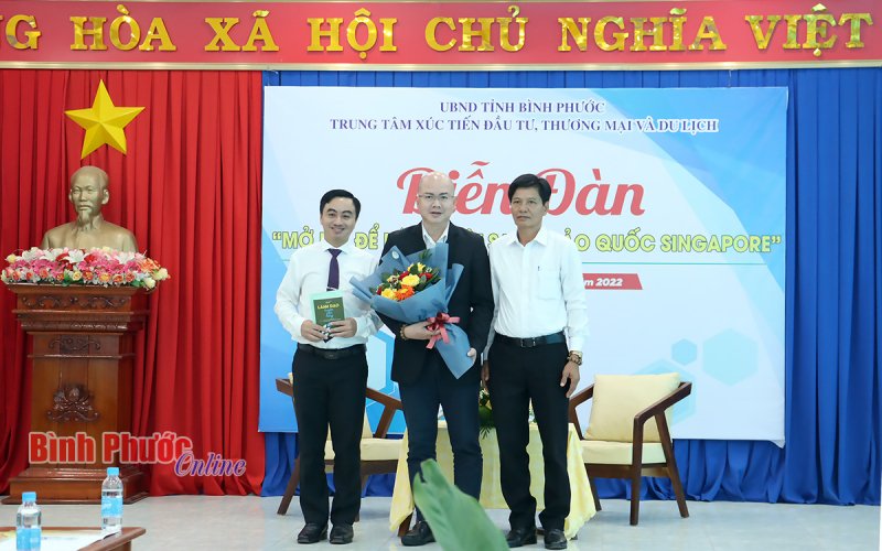 “Mở lối để hàng Việt sang đảo quốc Singapore”