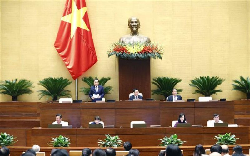 Ngày 25-10, Quốc hội tiếp tục thảo luận tại hội trường về các dự án luật