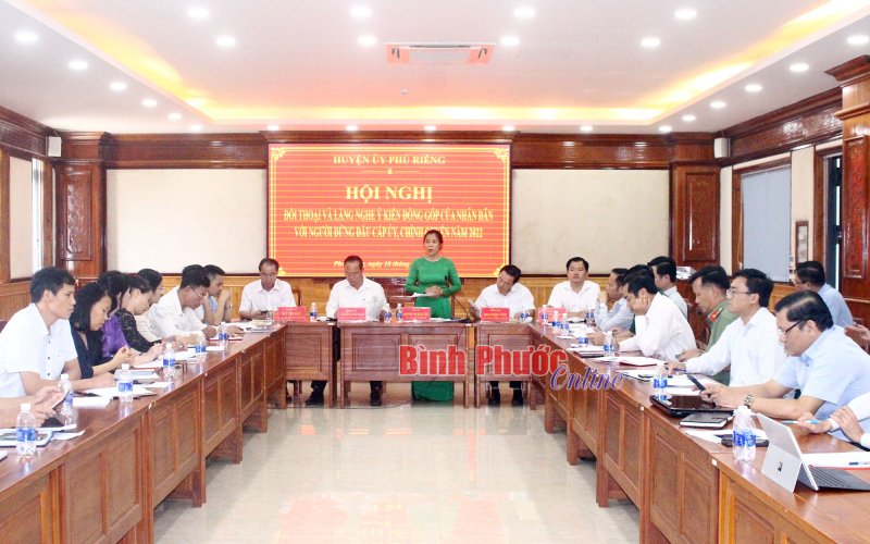 Phú Riềng đối thoại và lắng nghe ý kiến đóng góp của nhân dân với người đứng đầu cấp ủy, chính quyền